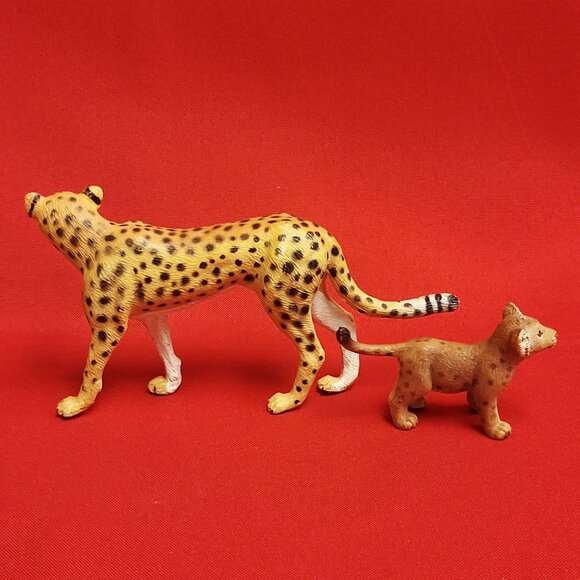 Cheetah Figurines Adult Cheetah & Cub Wildlife - Picture 2 of 10